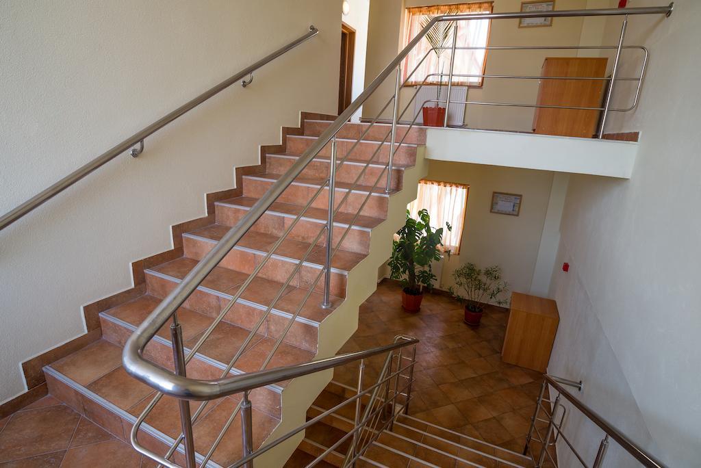 Năvodari Hostel Nova Route מראה חיצוני תמונה