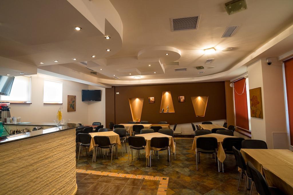 Năvodari Hostel Nova Route מראה חיצוני תמונה